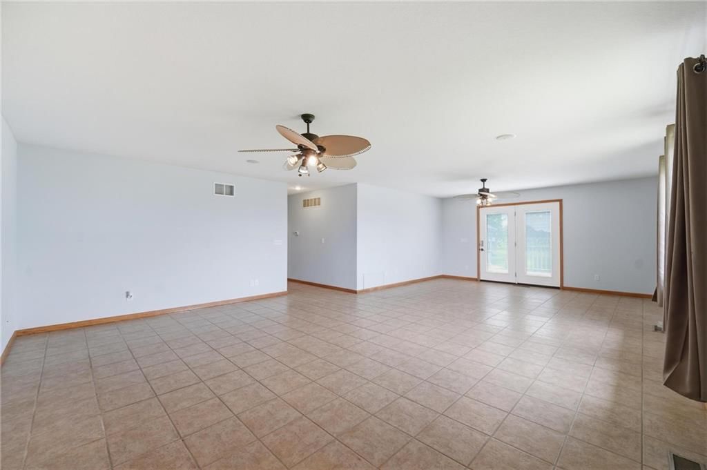 2171 Eisenhower Road — photo 39