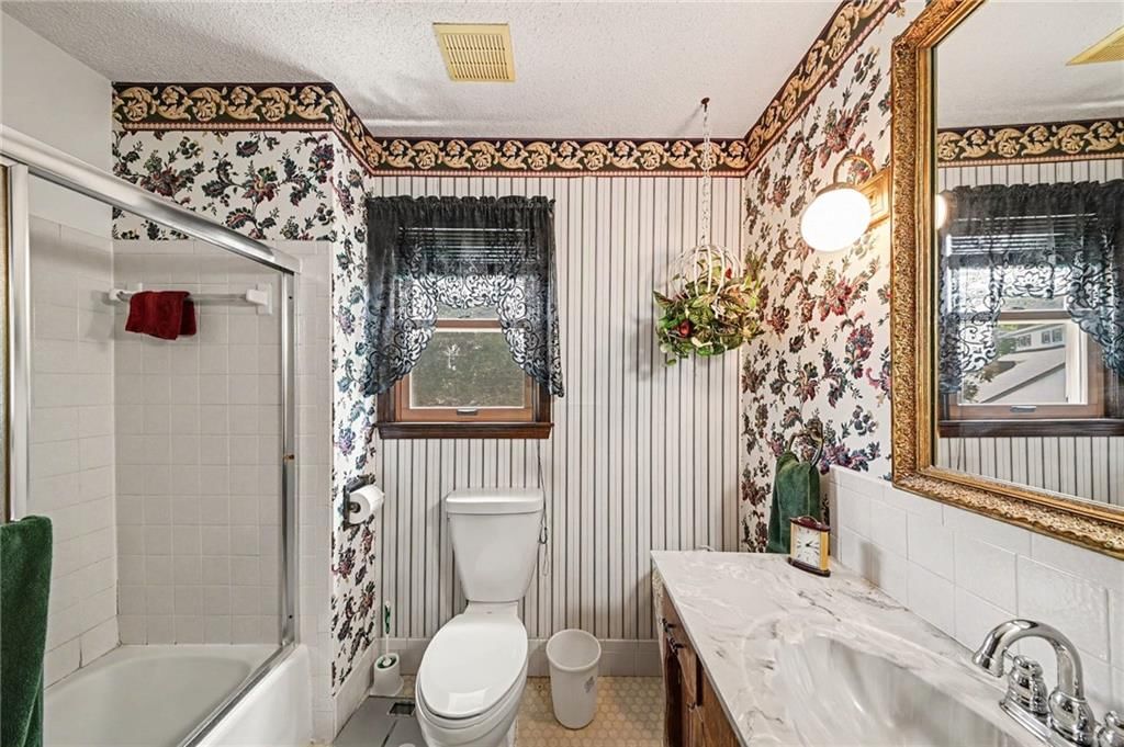 401 N Adams Street — photo 17