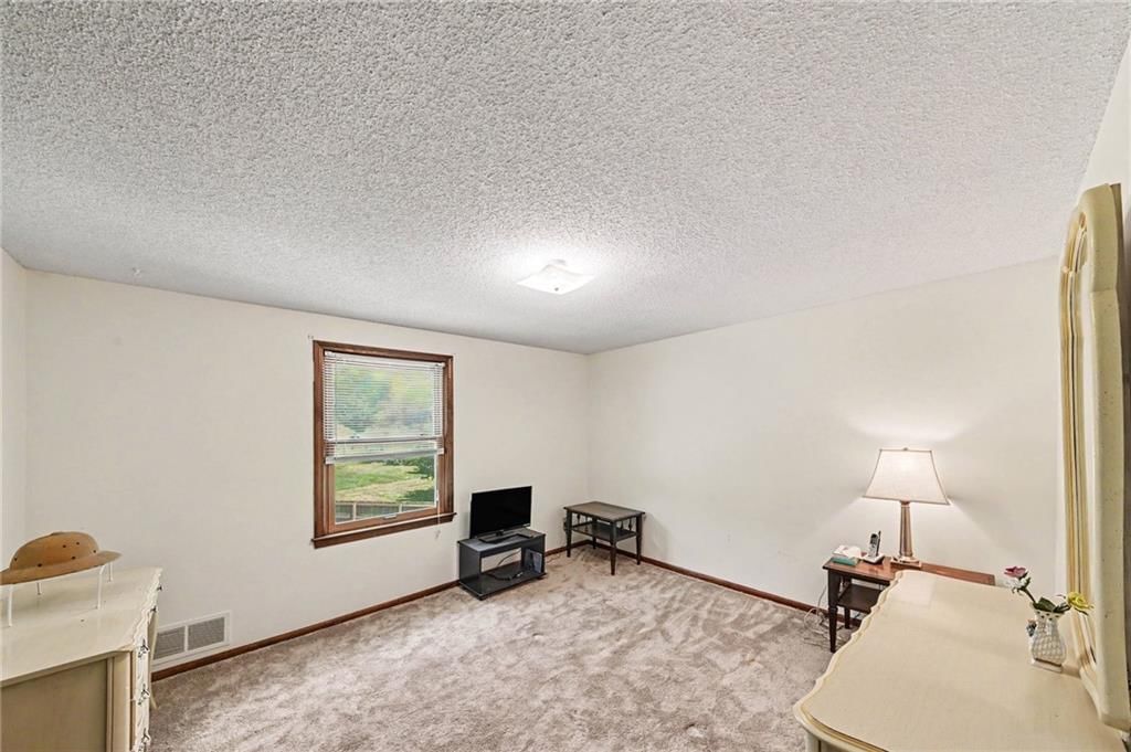 401 N Adams Street — photo 21