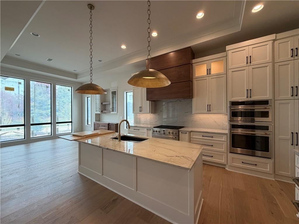 2944 W 133rd Terrace, Leawood, KS: listing photo 2