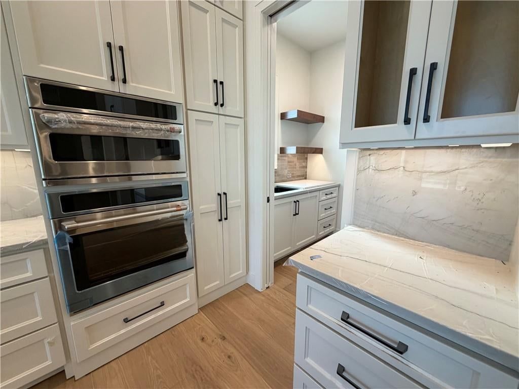 2944 W 133rd Terrace, Leawood, KS: listing photo 3