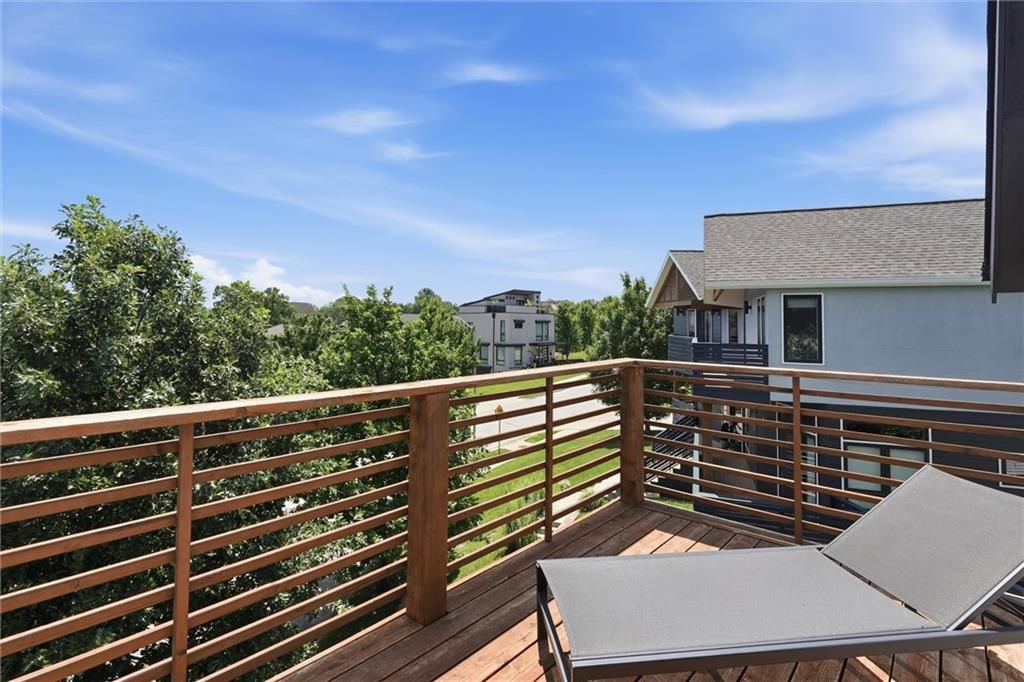 2436 Forest Avenue — photo 33