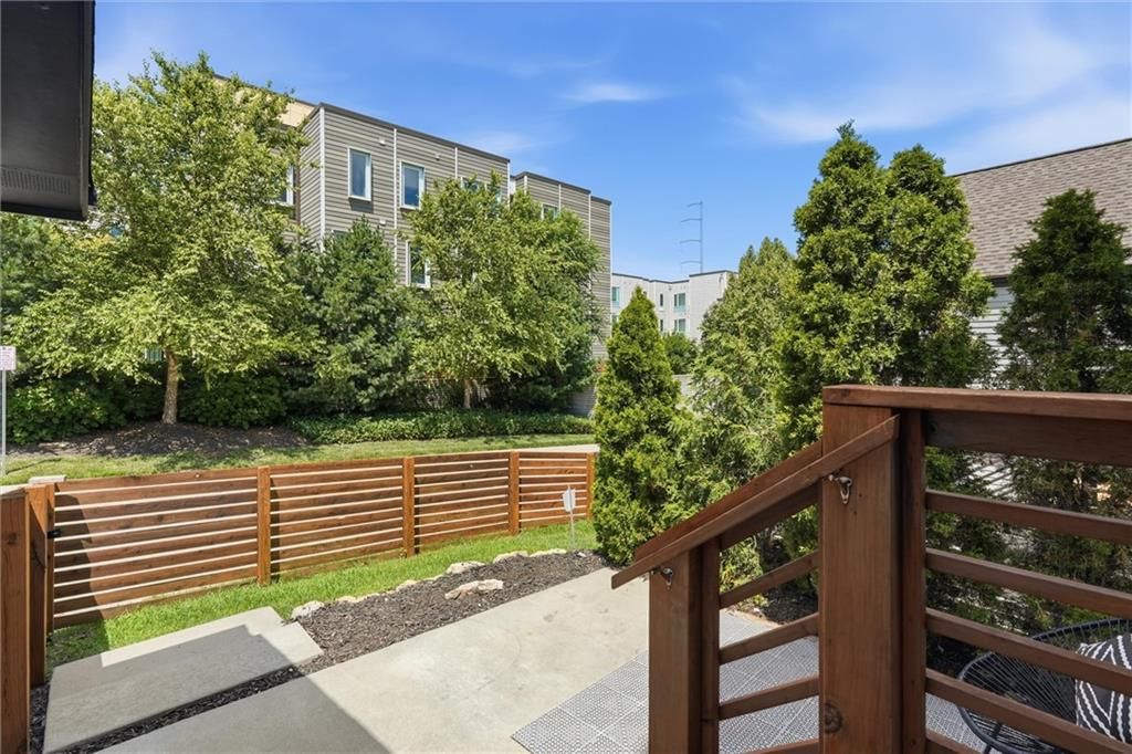 2436 Forest Avenue — photo 35