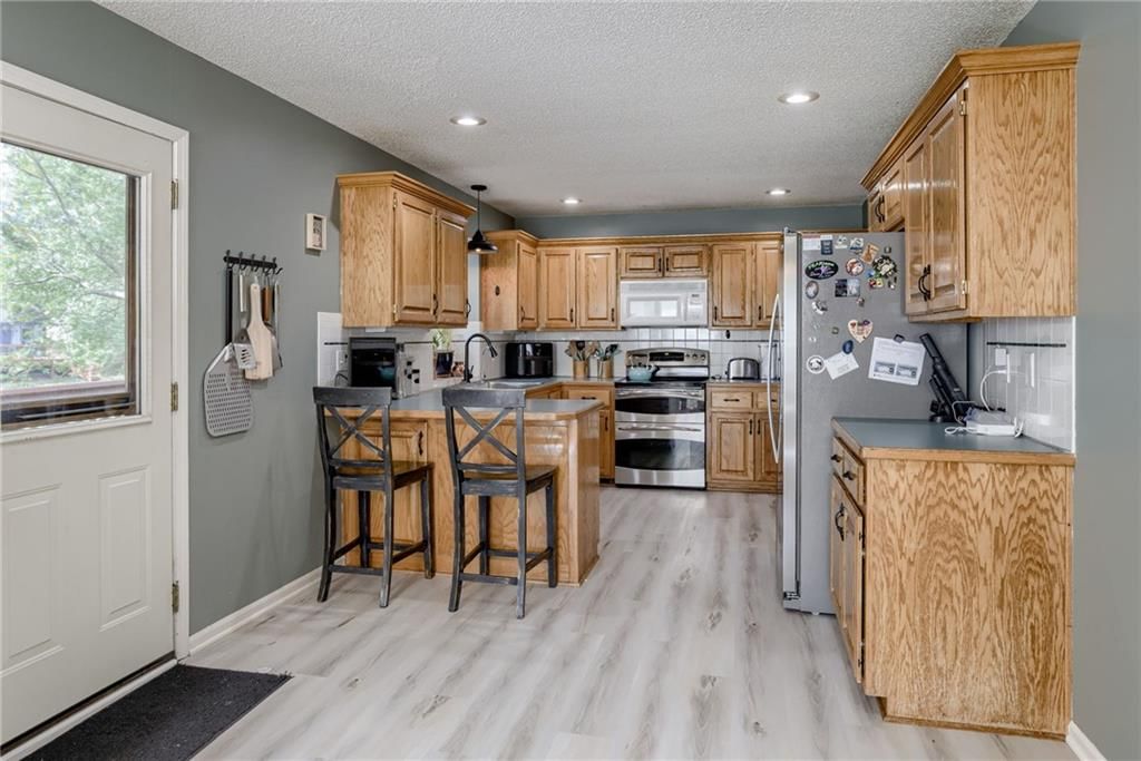 1118 SW Eastman Court — photo 9