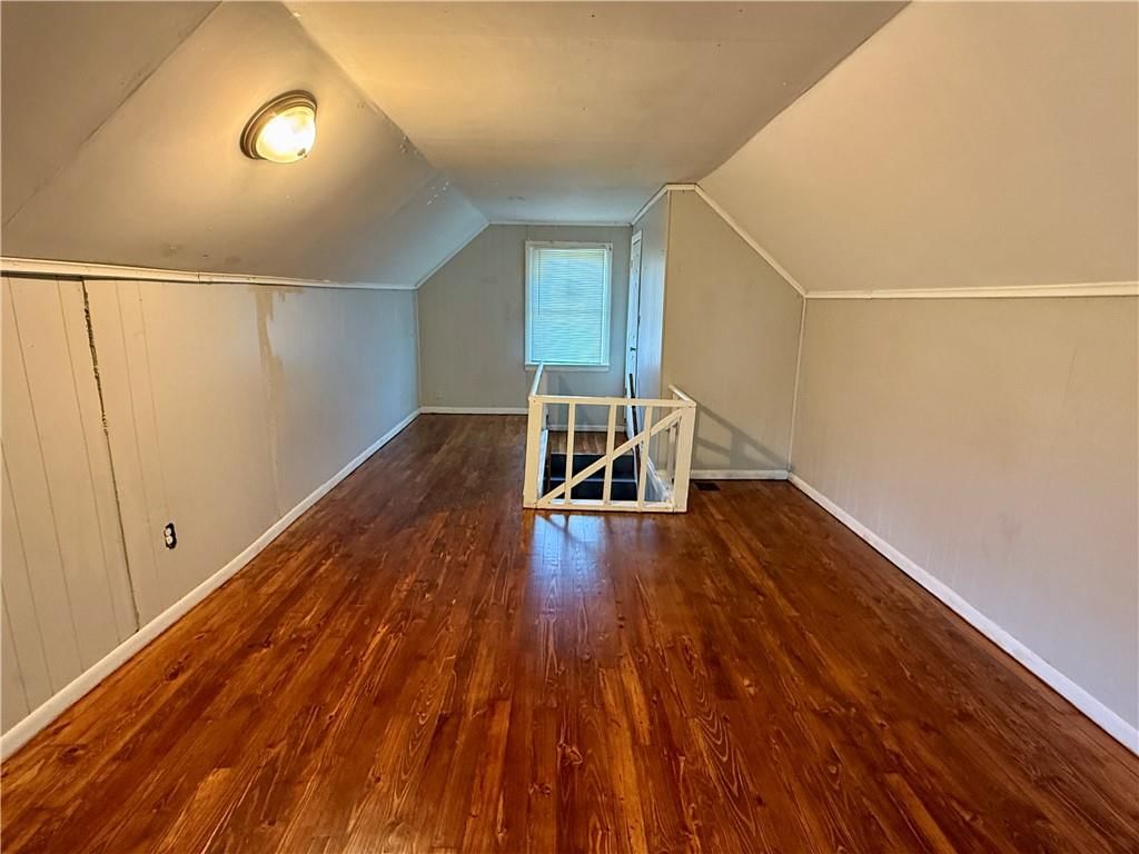 4324 Myrtle Avenue — photo 8