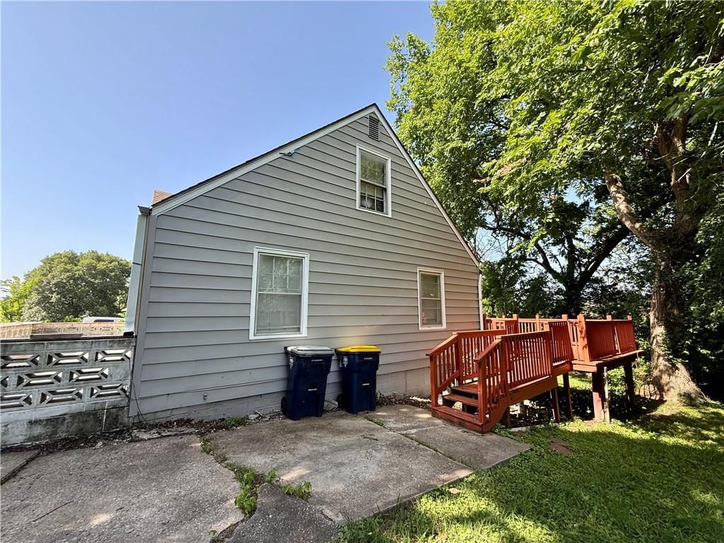 4324 Myrtle Avenue — photo 12