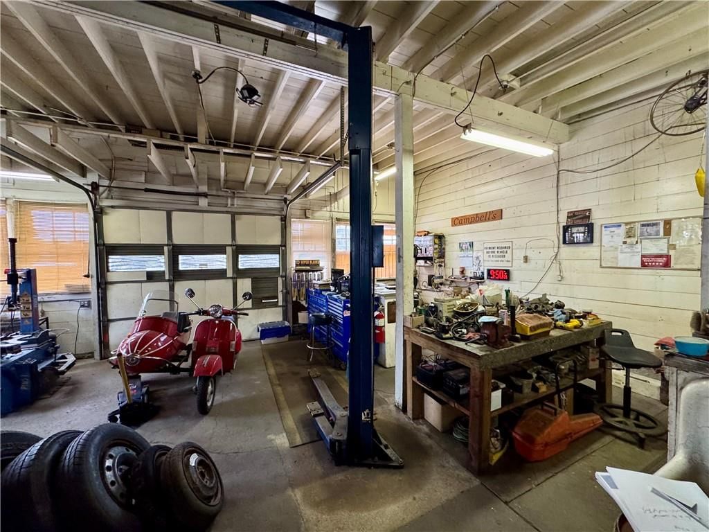 517 W 75th Street — photo 18