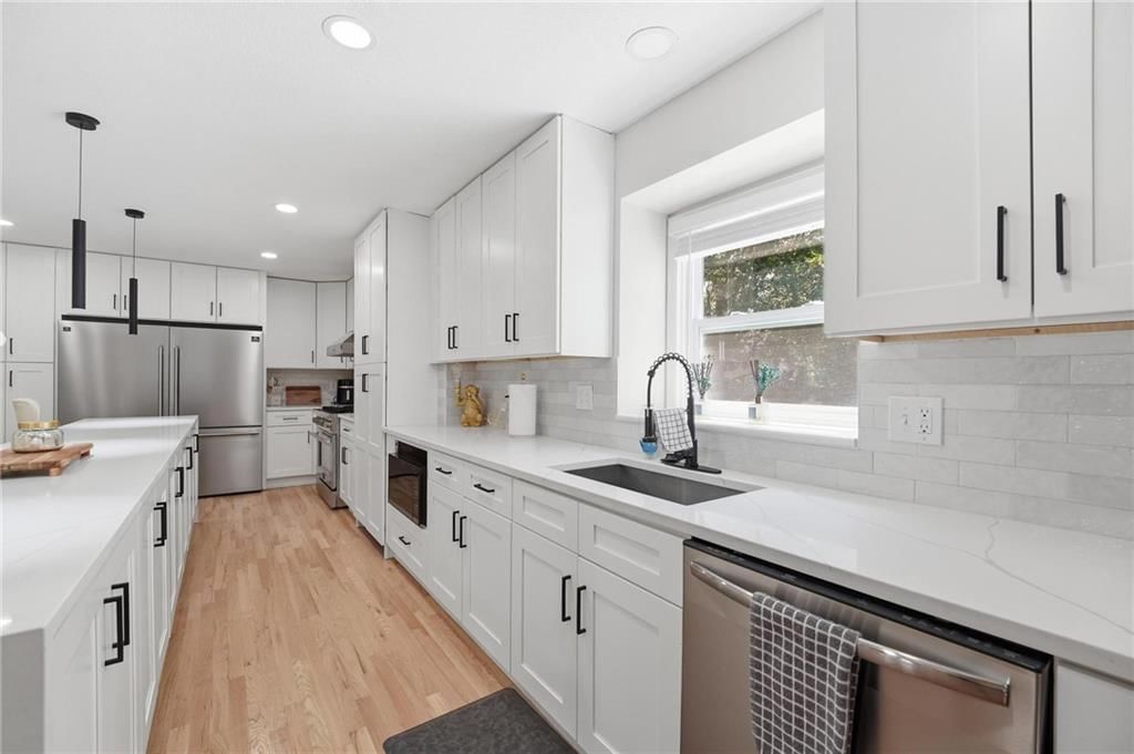 11015 W 120th Terrace — photo 21