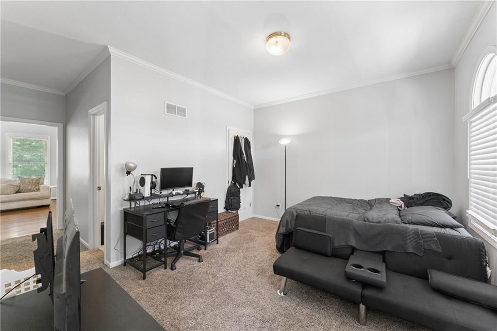 1005 WESLEY Avenue — photo 32