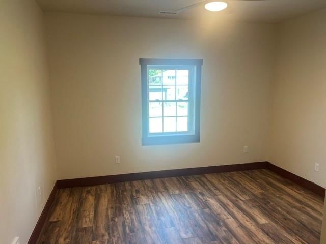203 N Birch Street — photo 10