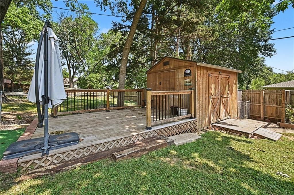 6325 Maple Drive — photo 25