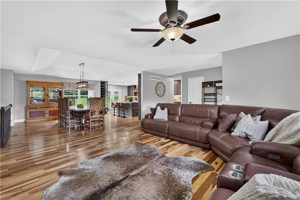 25493 Kansas Avenue — photo 9