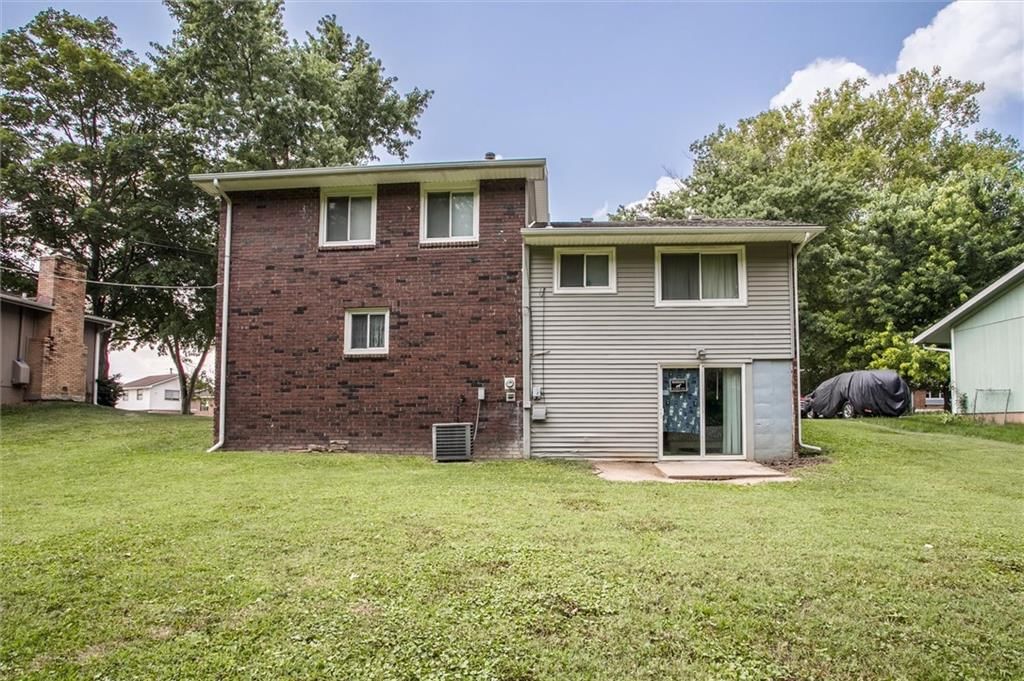 1209 N 75th Drive — photo 25