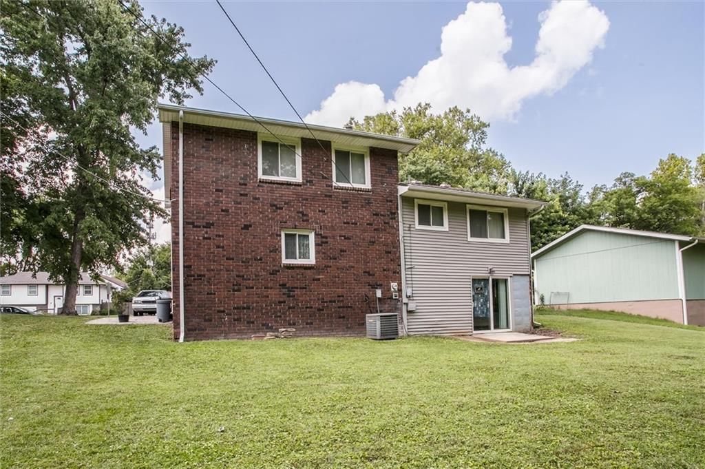 1209 N 75th Drive — photo 26