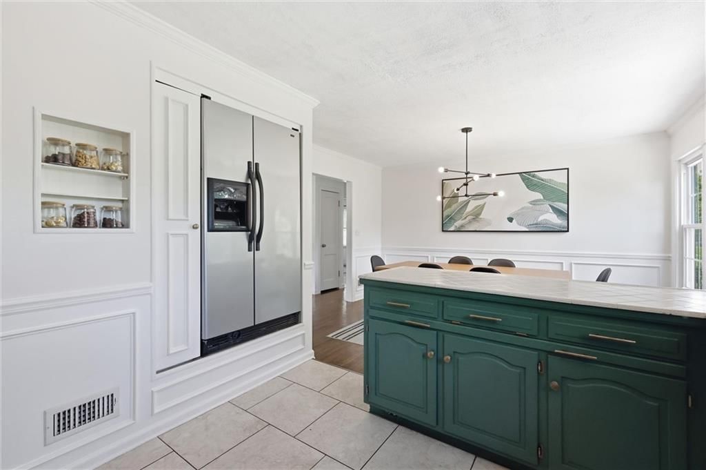 8518 W 56th Terrace — photo 10