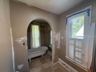 909 W 10th Street — photo 19