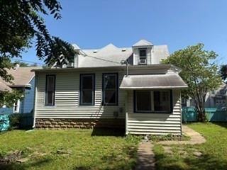 909 W 10th Street — photo 28