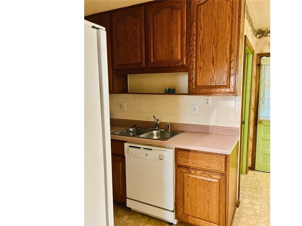 4641 N Elmwood Avenue — photo 28