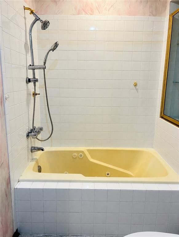 4641 N Elmwood Avenue — photo 31