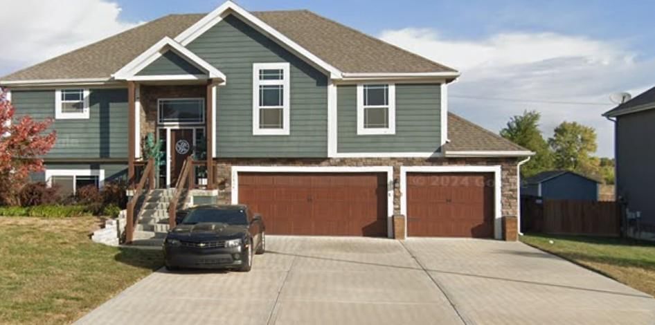 12814 Lathrop Avenue — photo 1