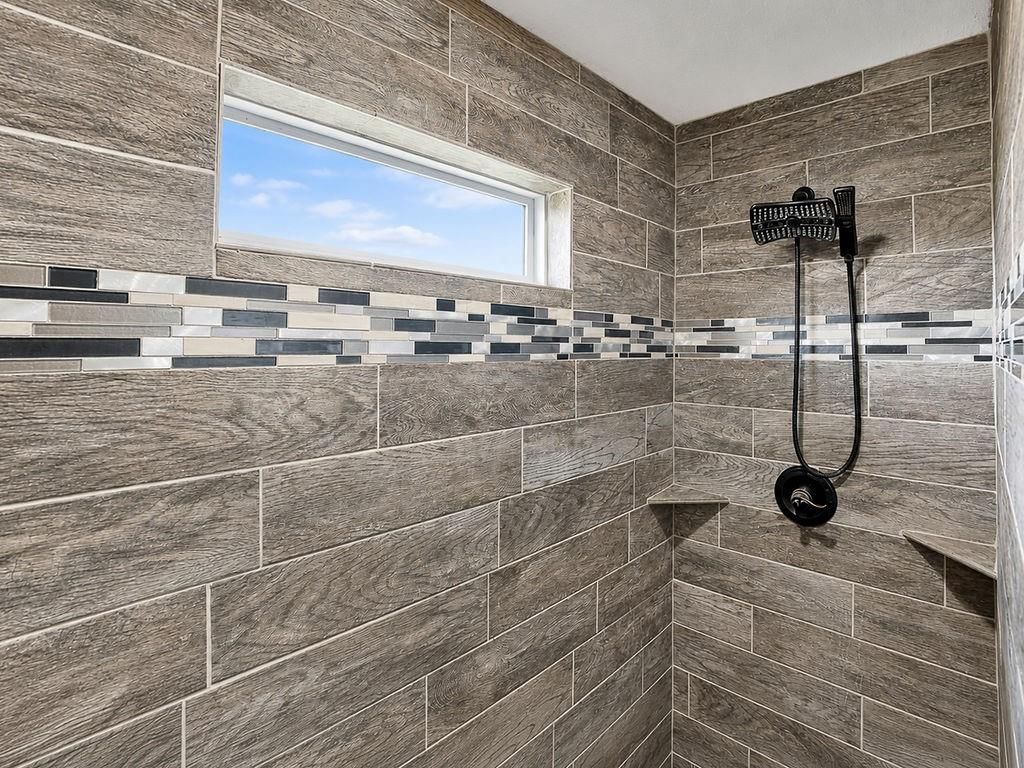 12814 Lathrop Avenue — photo 15