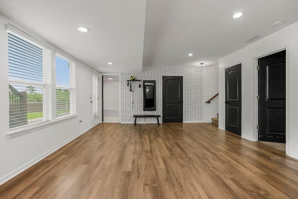 12814 Lathrop Avenue — photo 26
