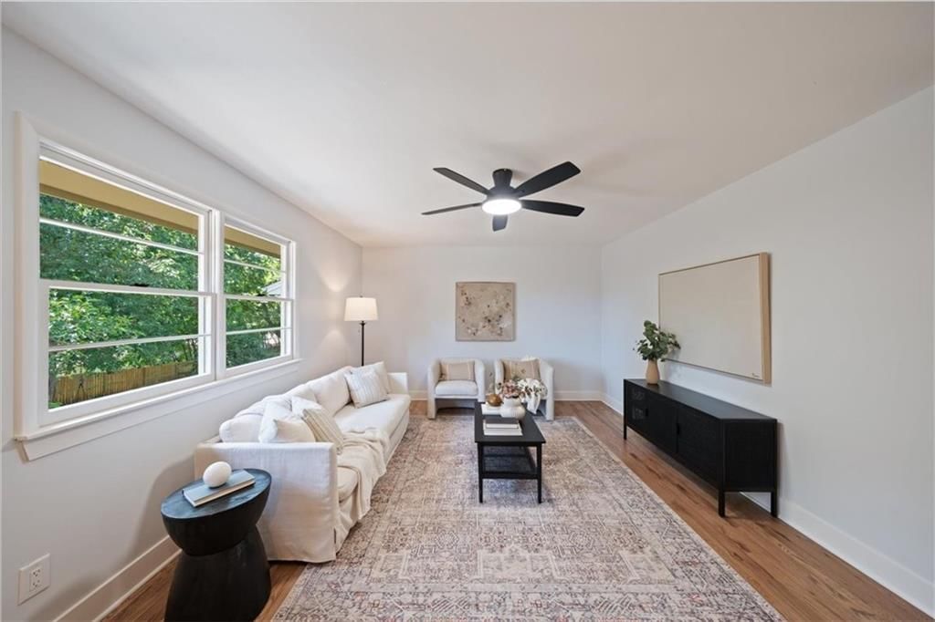 8209 Kenwood Avenue — photo 14