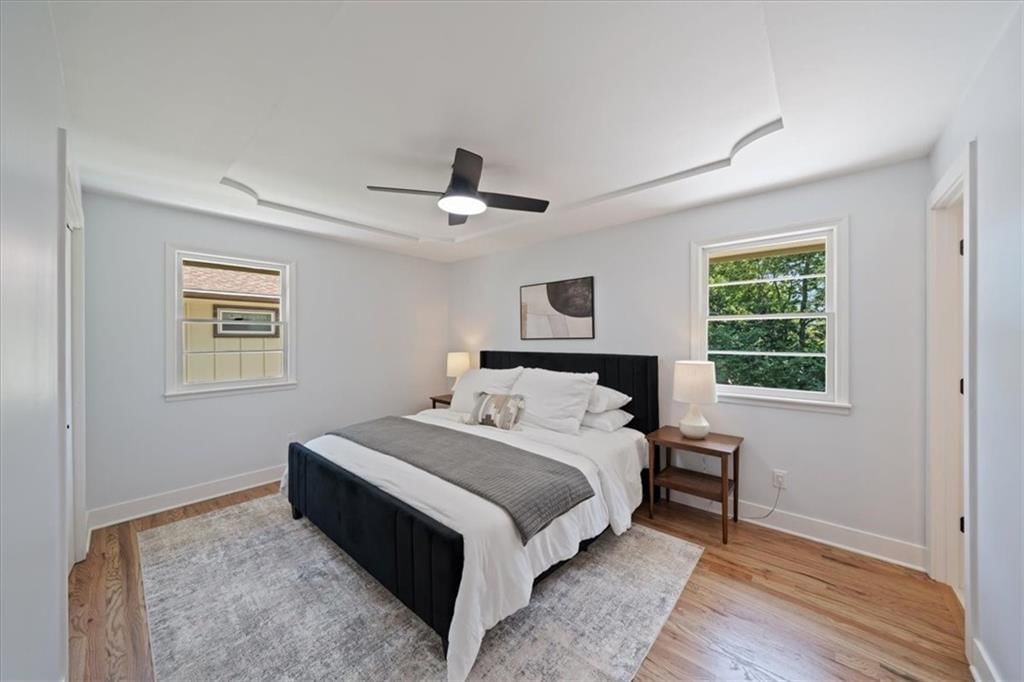 8209 Kenwood Avenue — photo 17