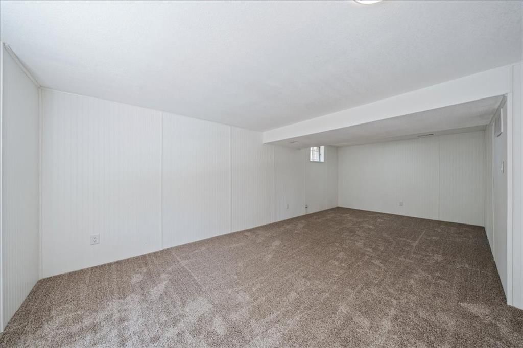 8209 Kenwood Avenue — photo 23