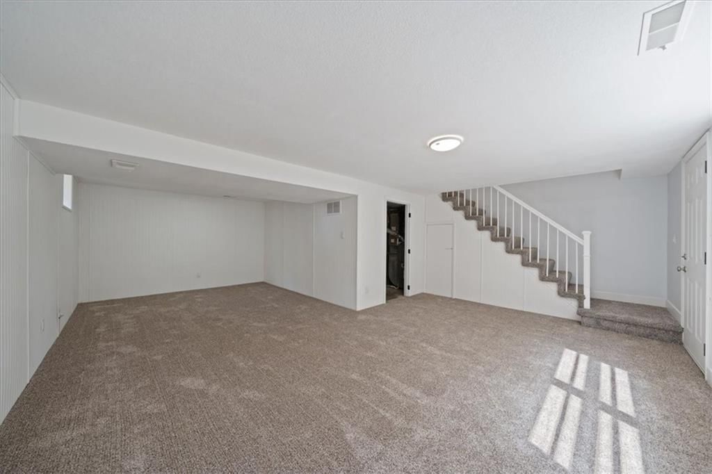 8209 Kenwood Avenue — photo 25