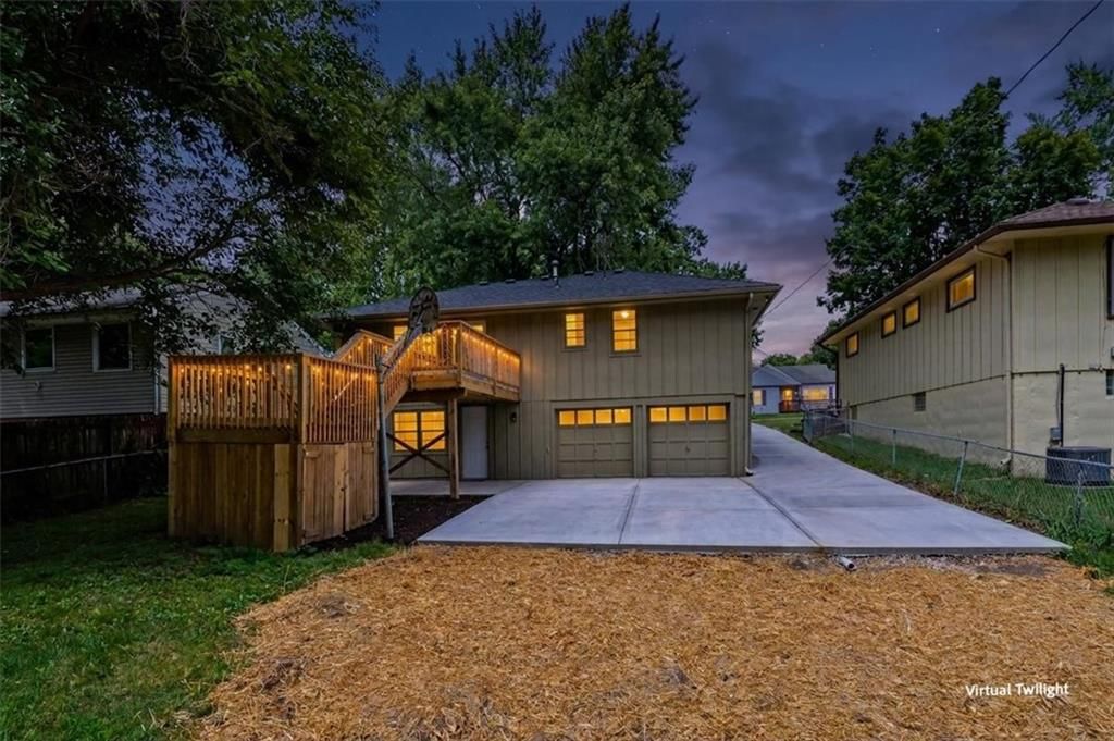 8209 Kenwood Avenue — photo 29