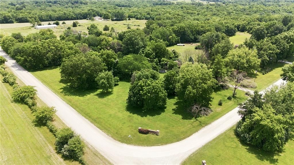 22705 S Abbott Drive — photo 8