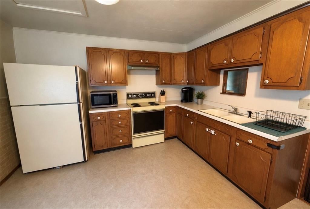 215 S Frederick Street — photo 6