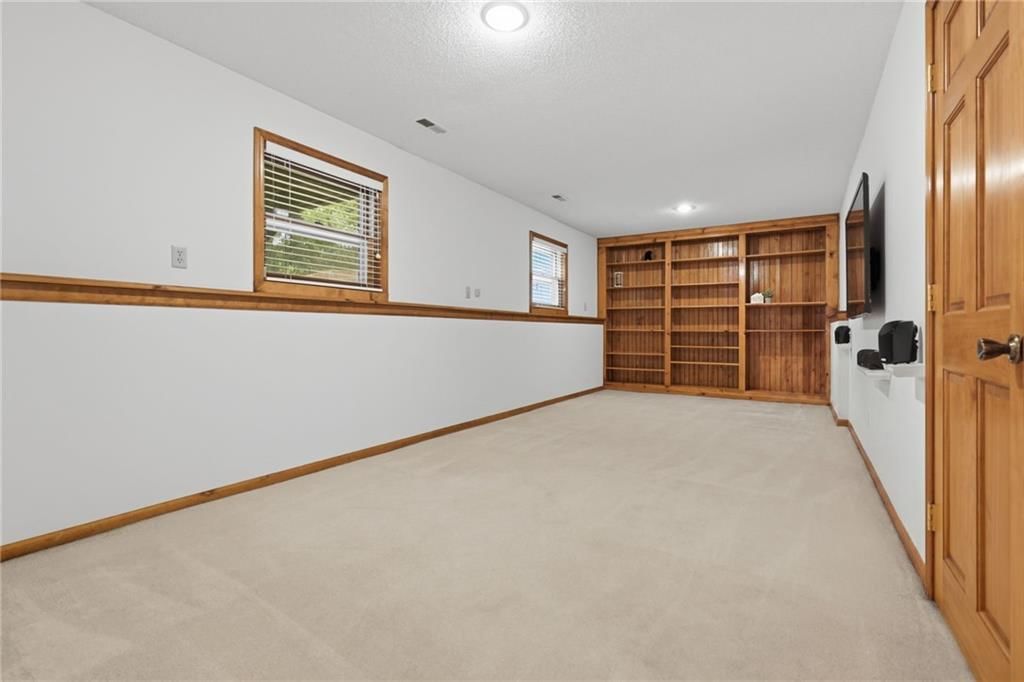 15306 W 121ST Terrace — photo 24