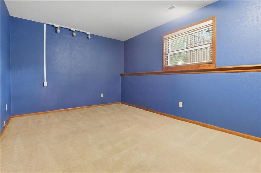 15306 W 121ST Terrace — photo 27