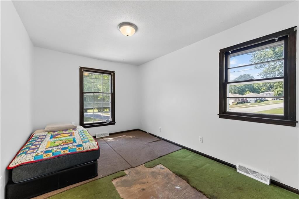418 SW Sunset Drive — photo 18