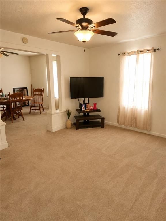 5542 S 2nd Street — photo 2