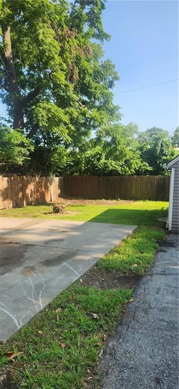 1017 E 84th Terrace — photo 4
