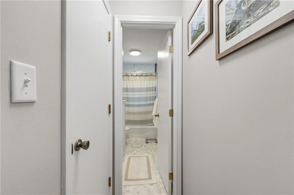 2524 S Whitney Avenue — photo 13