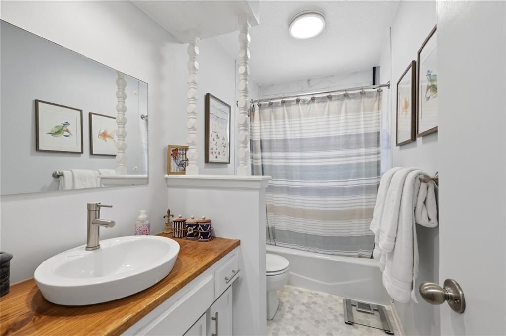 2524 S Whitney Avenue — photo 14