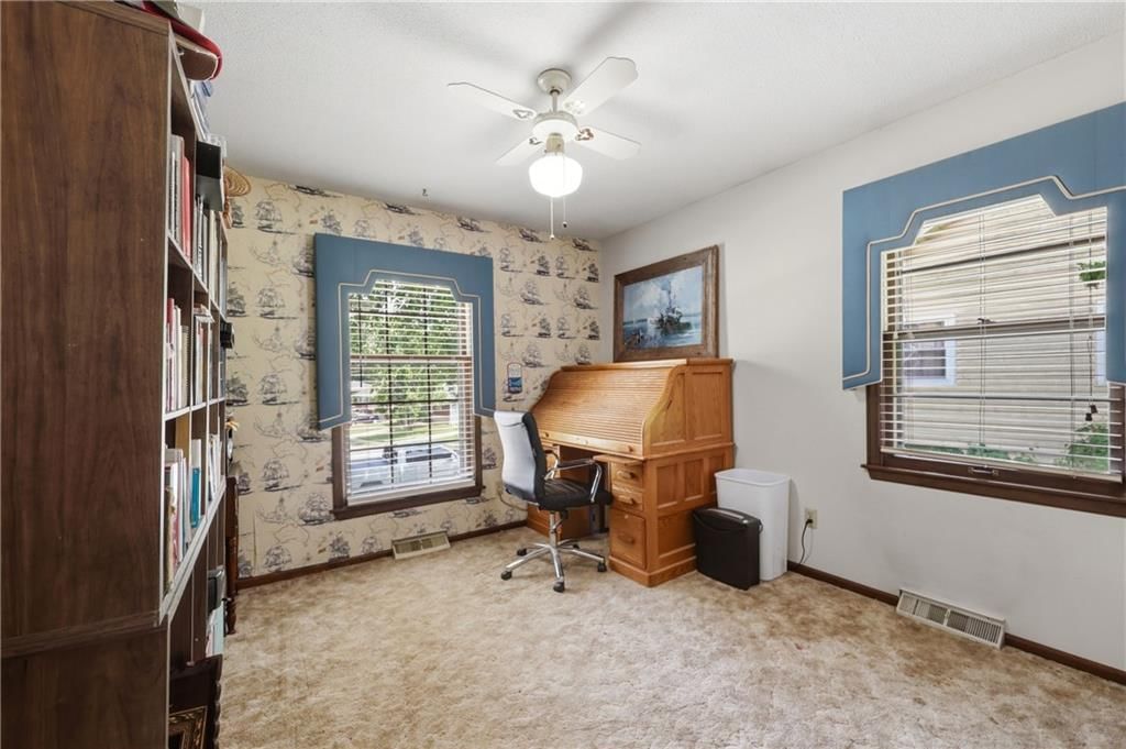2524 S Whitney Avenue — photo 17