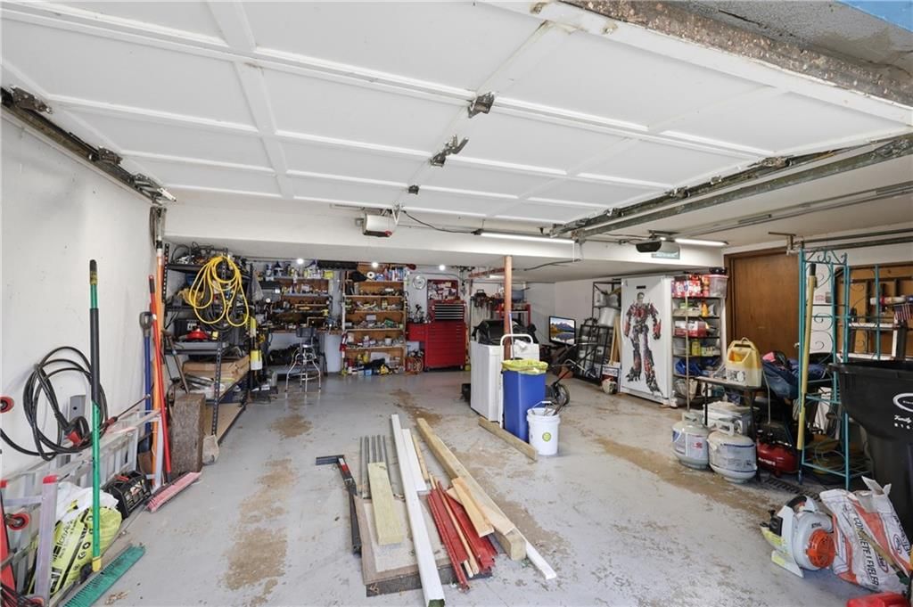 2524 S Whitney Avenue — photo 31