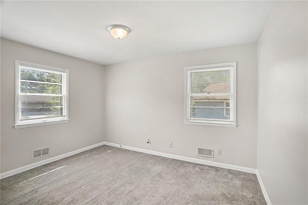 10212 Wheeling Avenue — photo 11