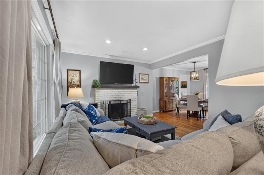3114 W 72nd Terrace — photo 5