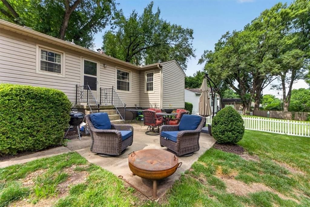 3114 W 72nd Terrace — photo 30