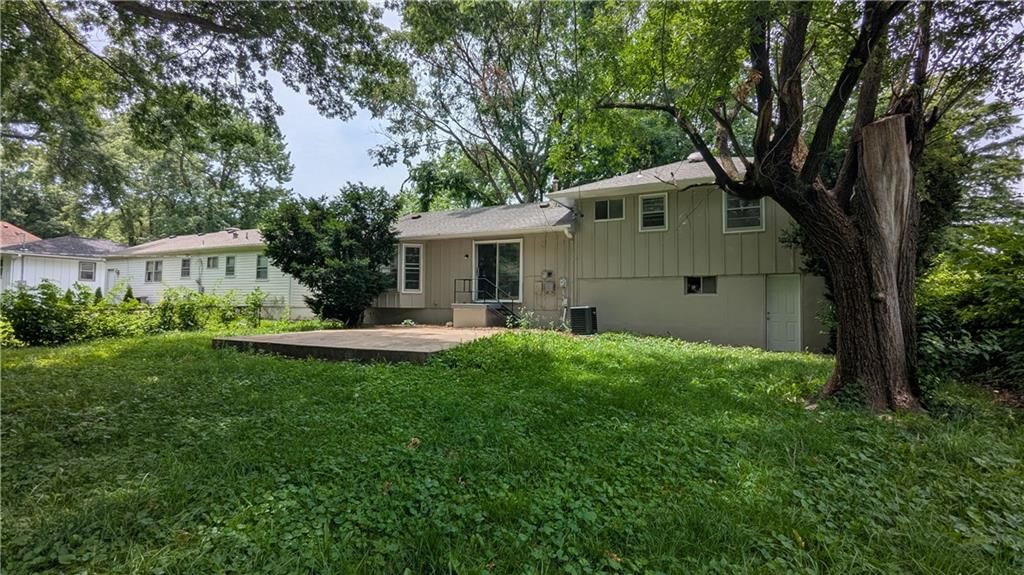 8919 Stark Avenue — photo 7