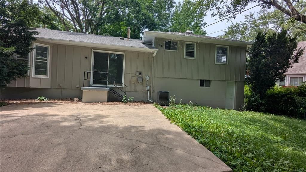 8919 Stark Avenue — photo 9