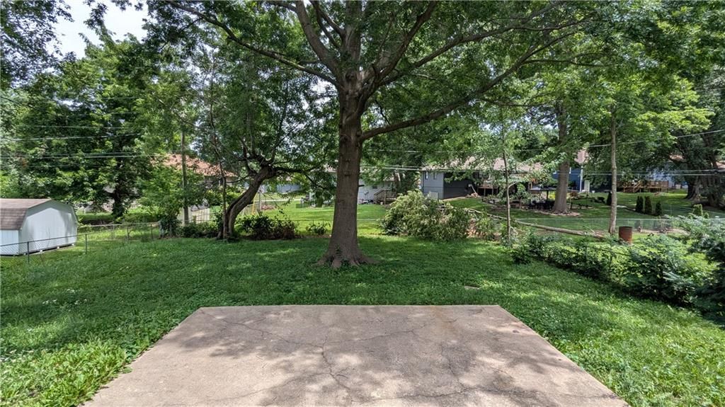 8919 Stark Avenue — photo 10