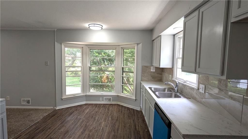 8919 Stark Avenue — photo 21