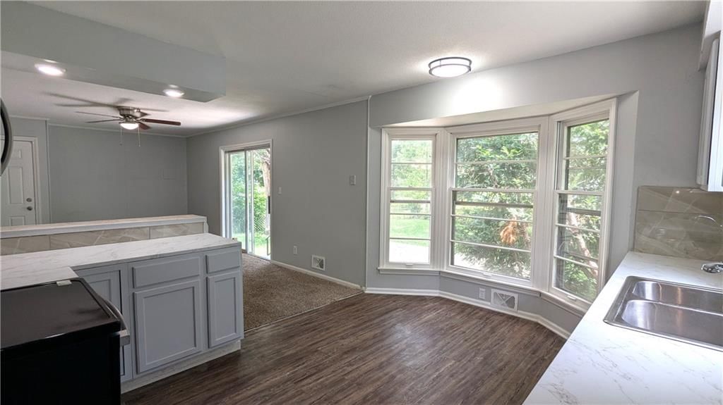 8919 Stark Avenue — photo 22